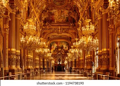 皇冠珠宝展示象征APP的丰富功能